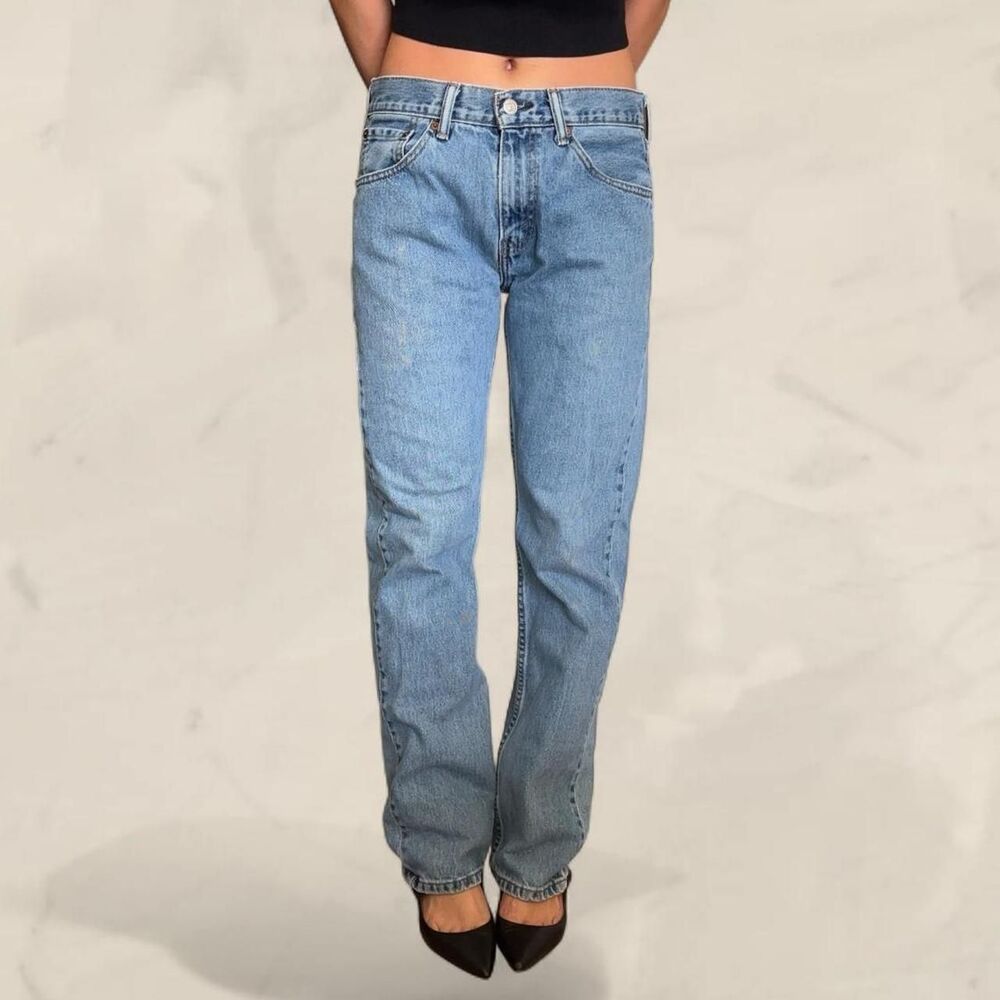 Levi low rise 505 jeans size 30